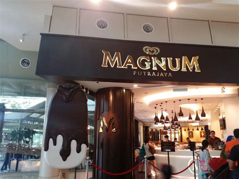magnum cafe ioi city mall